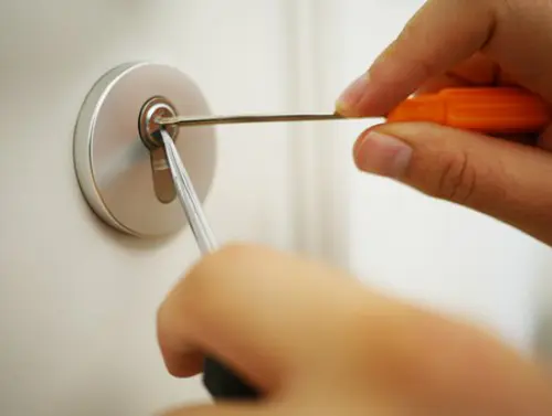 Residential-Lock-Out--in-Westminster-Maryland-residential-lock-out-westminster-maryland.jpg-image